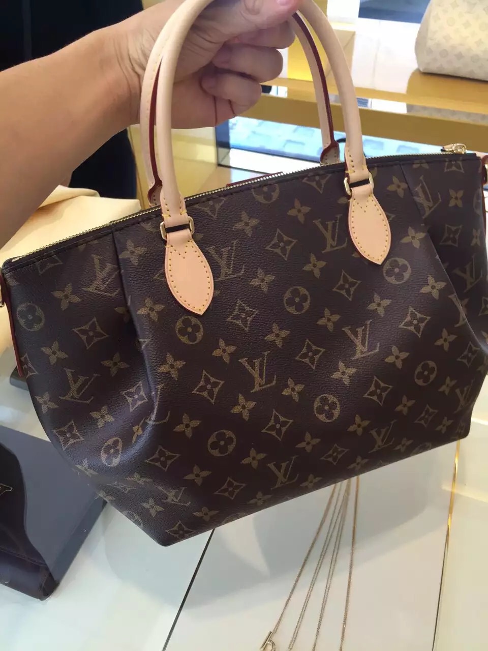 Real Louis Vuitton Monogram Turenne MM Bag M48814